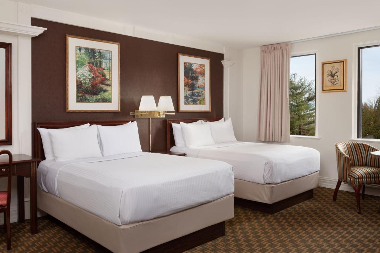 The Albion Summit Hotel Екстериор снимка