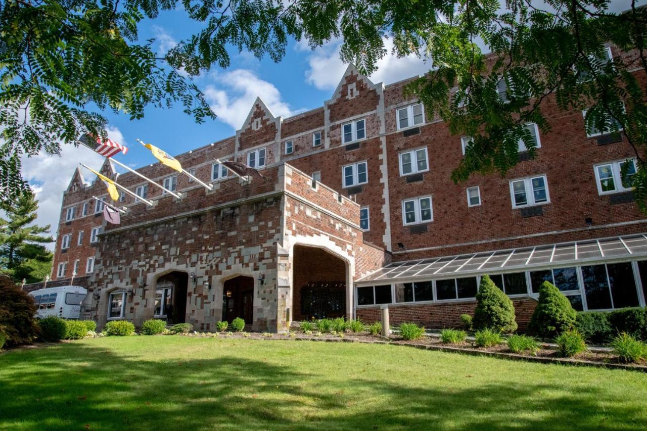 The Albion Summit Hotel Екстериор снимка