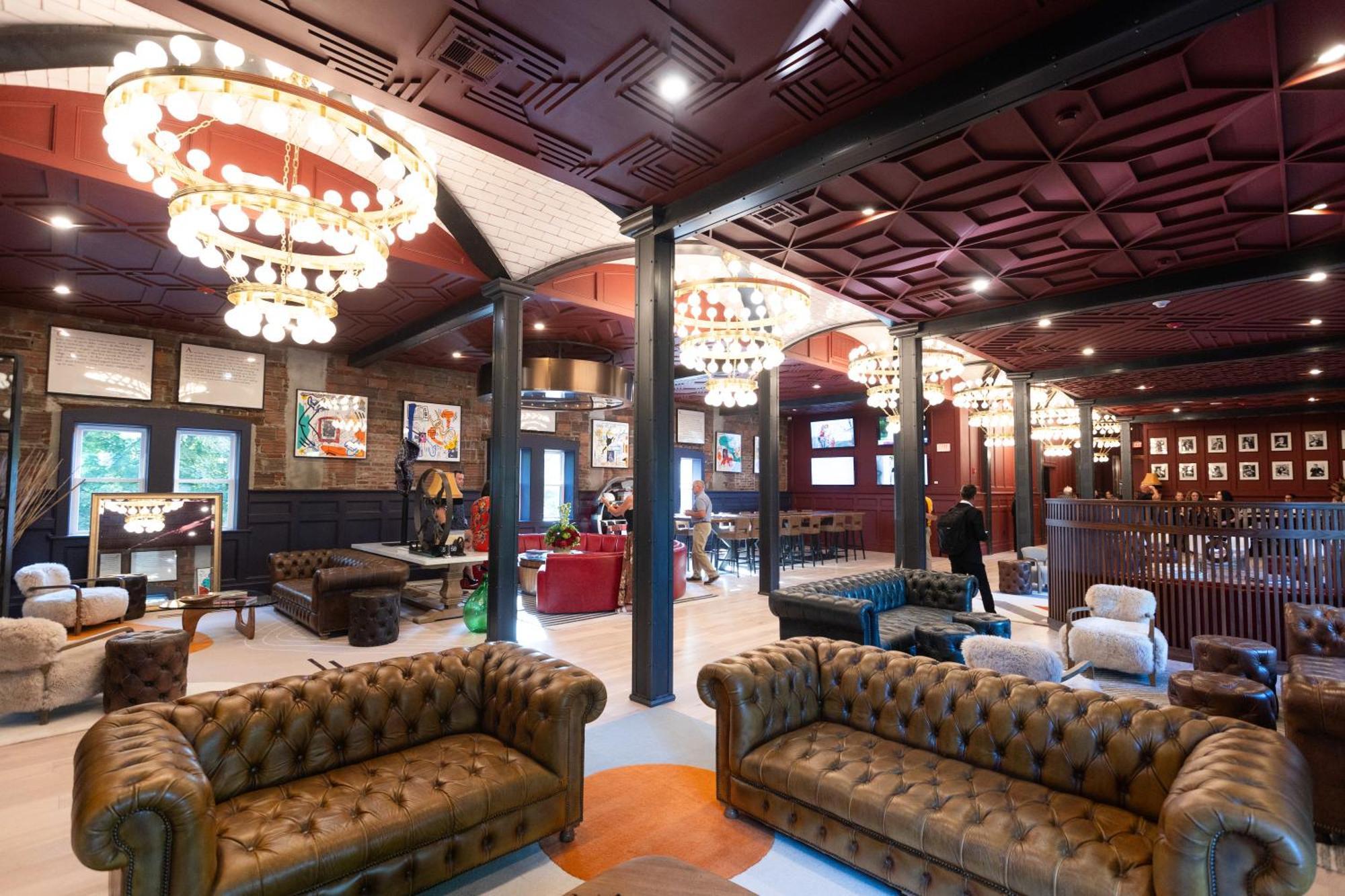 The Albion Summit Hotel Екстериор снимка